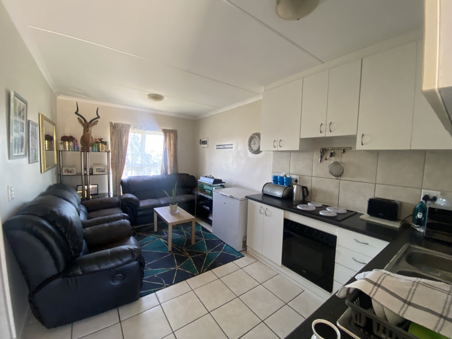 To Let 2 Bedroom Property for Rent in Kraaifontein East Western Cape